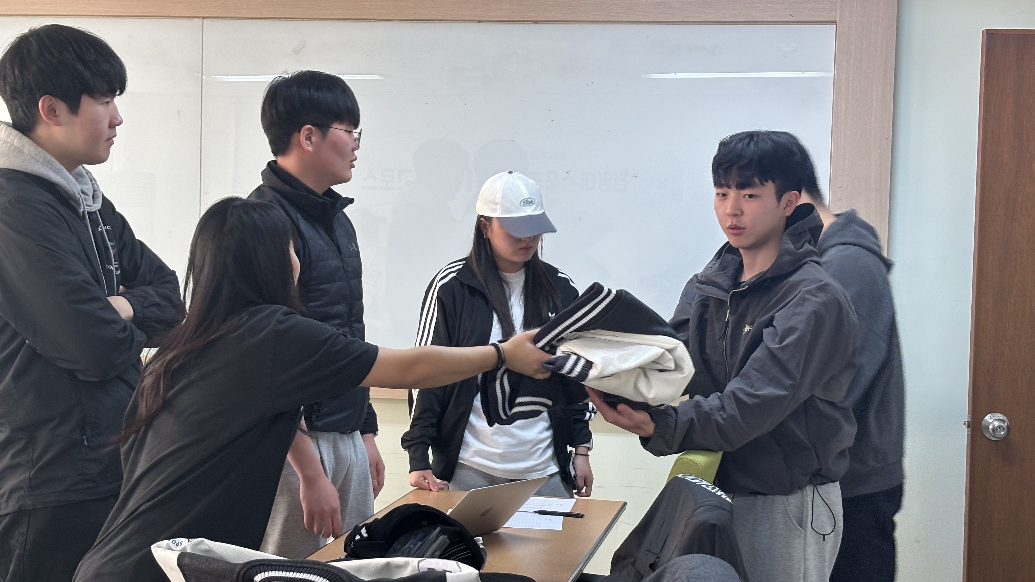 썸네일 사진
